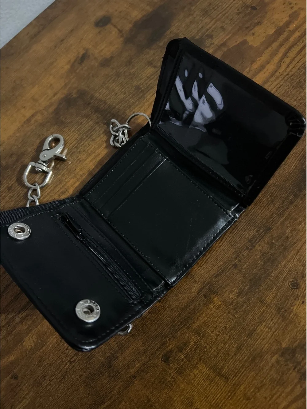 Black Skull Print Chain Wallet Snap Closure Goth grunge Rock